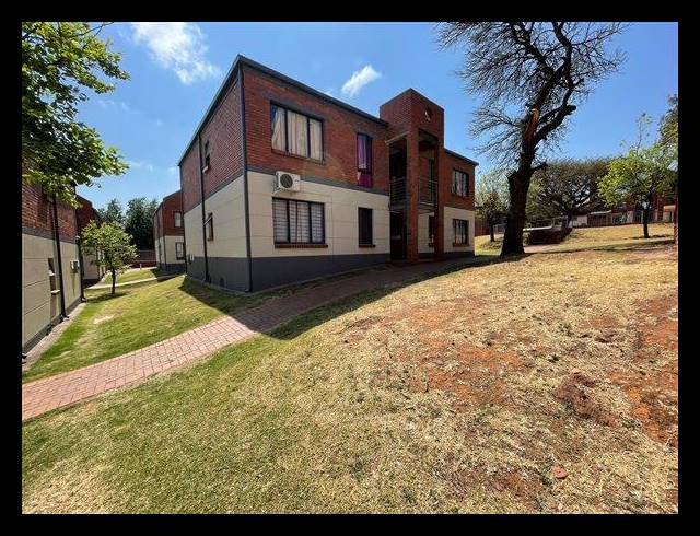 2 BEDROOM APARTMENT FOR SALE IN AUCKLAND PARK